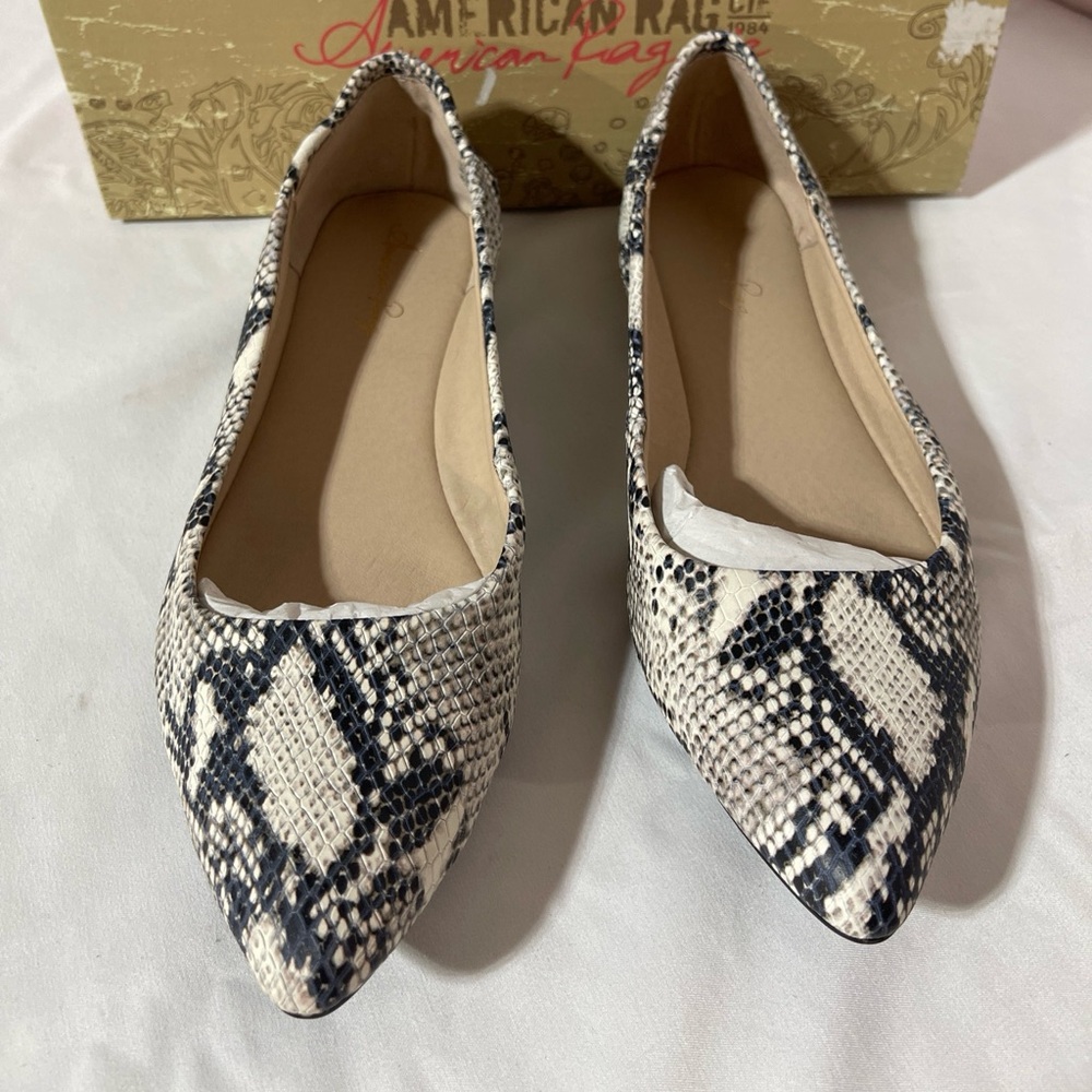American Rag Jilly Flats, Snake Print - Women’s size 8.5 m